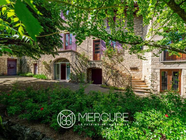 Maison Lucenay - 4 chambres - 339m²