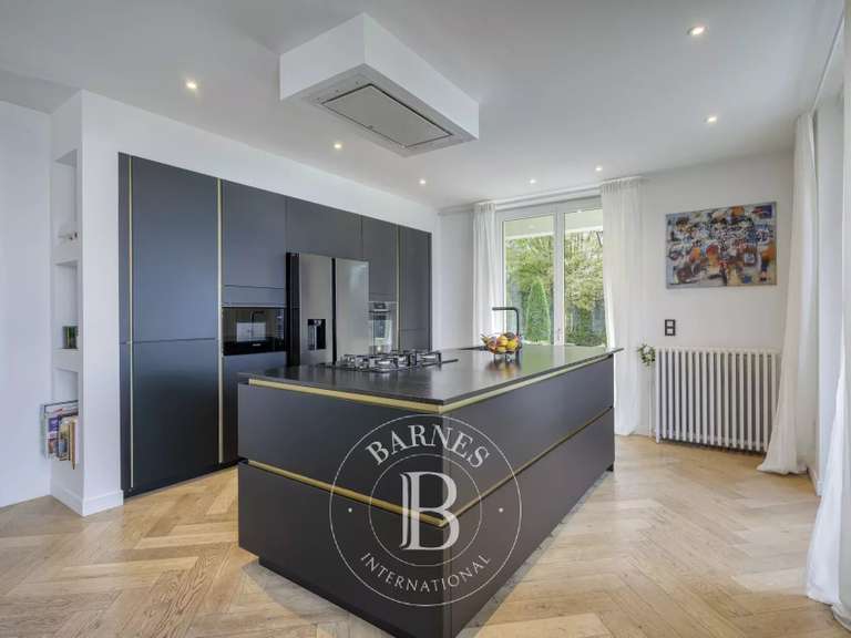 Maison Lucinges - 4 chambres - 474m²
