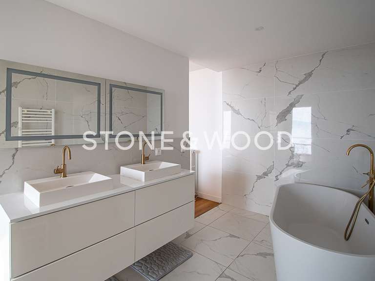 Villa Lucinges - 5 chambres - 246m²