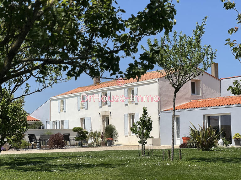 Villa Luçon - 3 bedrooms - 249m²