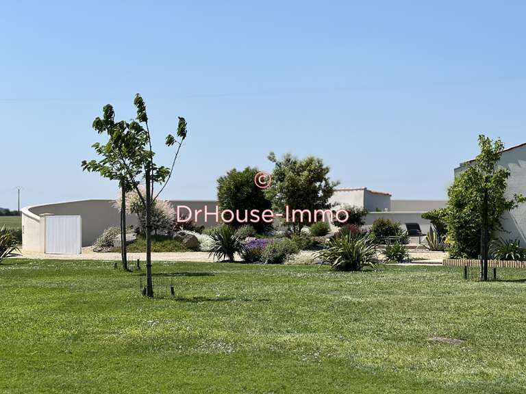 Villa Luçon - 3 bedrooms - 249m²