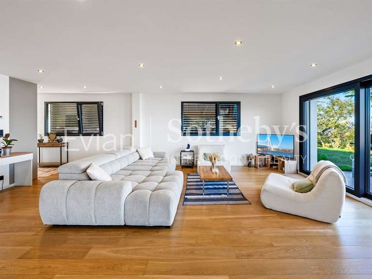 House Lugrin - 5 bedrooms - 171m²