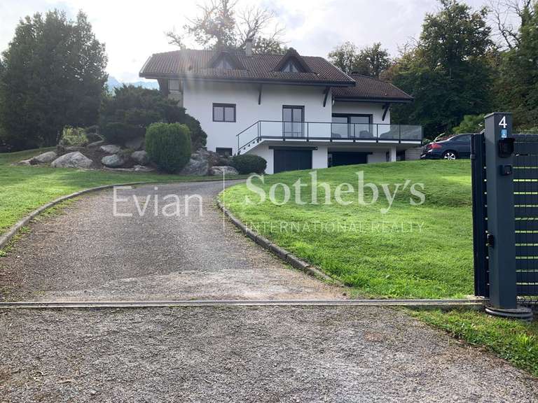 Maison Lugrin - 5 chambres - 185m²