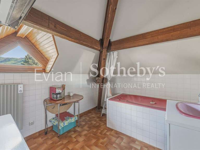 House Lugrin - 6 bedrooms - 263m²