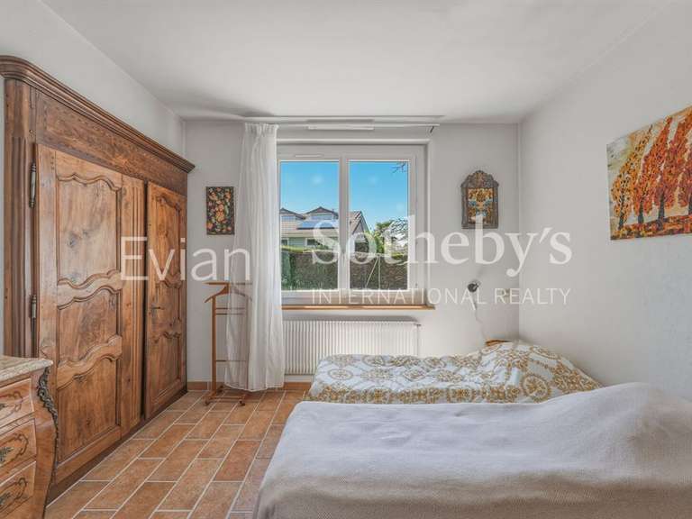 House Lugrin - 6 bedrooms - 263m²