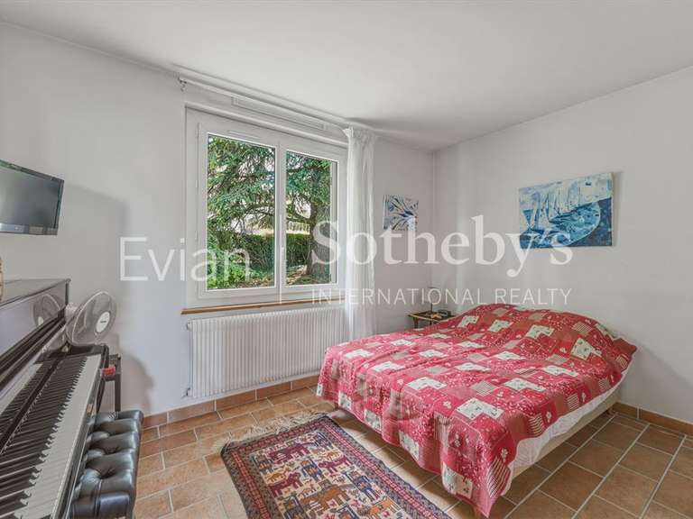 House Lugrin - 6 bedrooms - 263m²