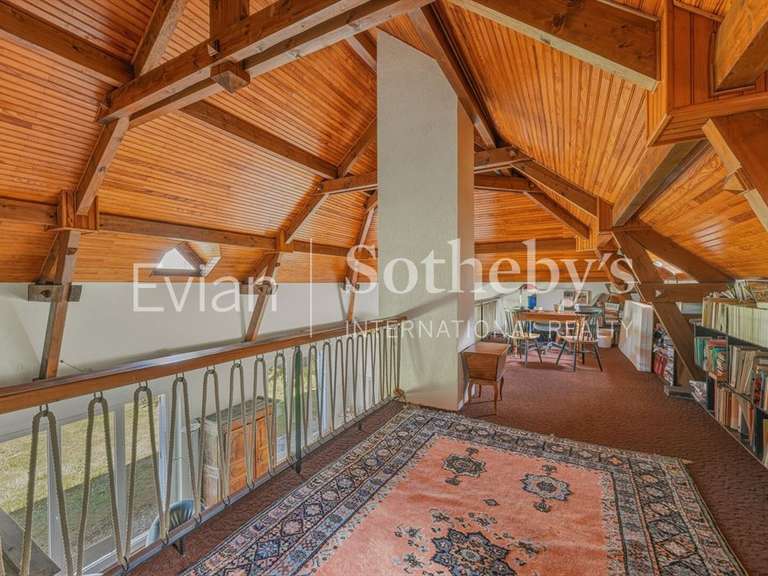 House Lugrin - 6 bedrooms - 263m²