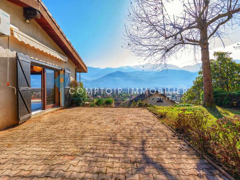 Maison Lumbin - 7 chambres - 225m²