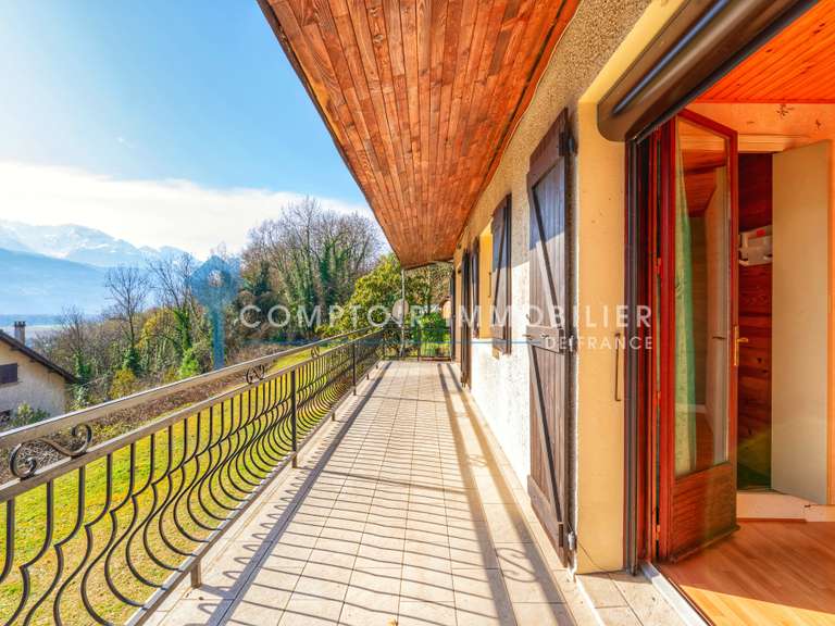 Maison Lumbin - 7 chambres - 225m²