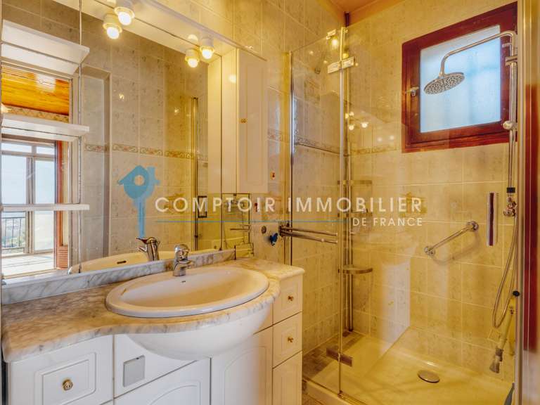 Maison Lumbin - 7 chambres - 225m²