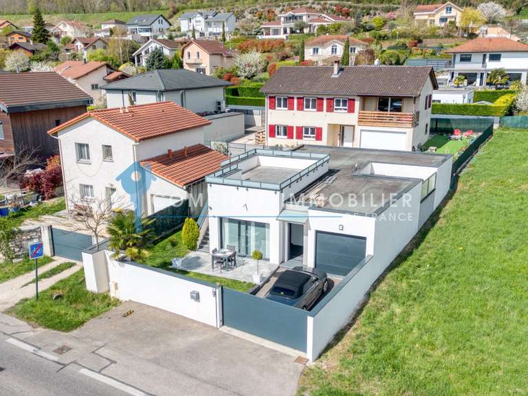 Maison Lumbin - 4 chambres - 132m²