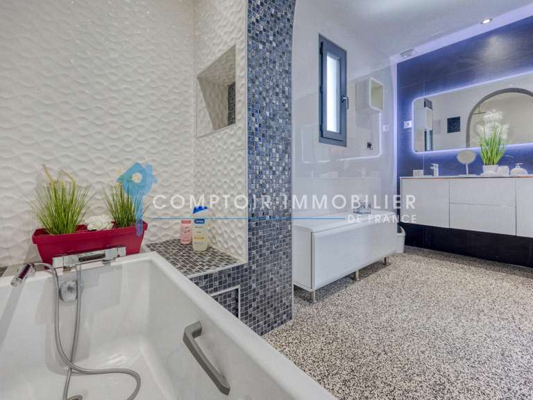 Maison Lumbin - 4 chambres - 132m²