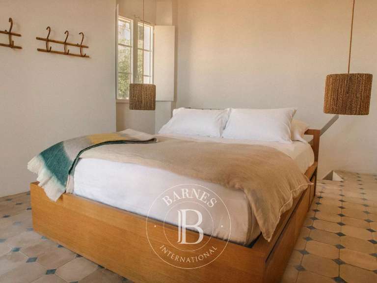 Hôtel particulier Lumio - 9 chambres - 500m²