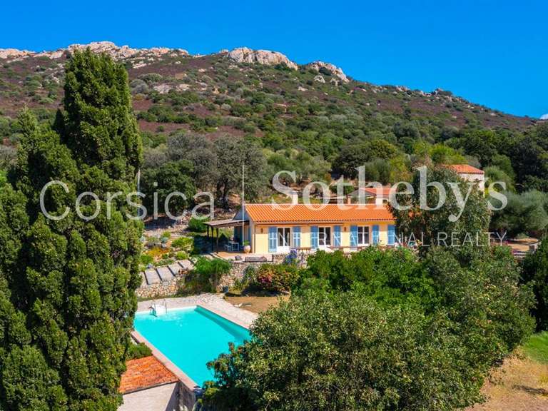 Maison Lumio - 5 chambres - 250m²