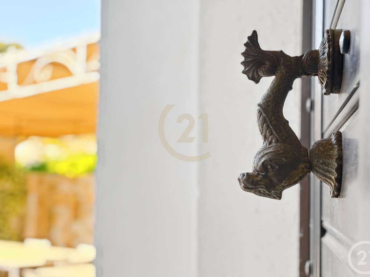 Maison Lumio