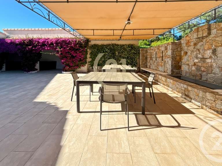 Maison Lumio - 6 chambres - 378m²