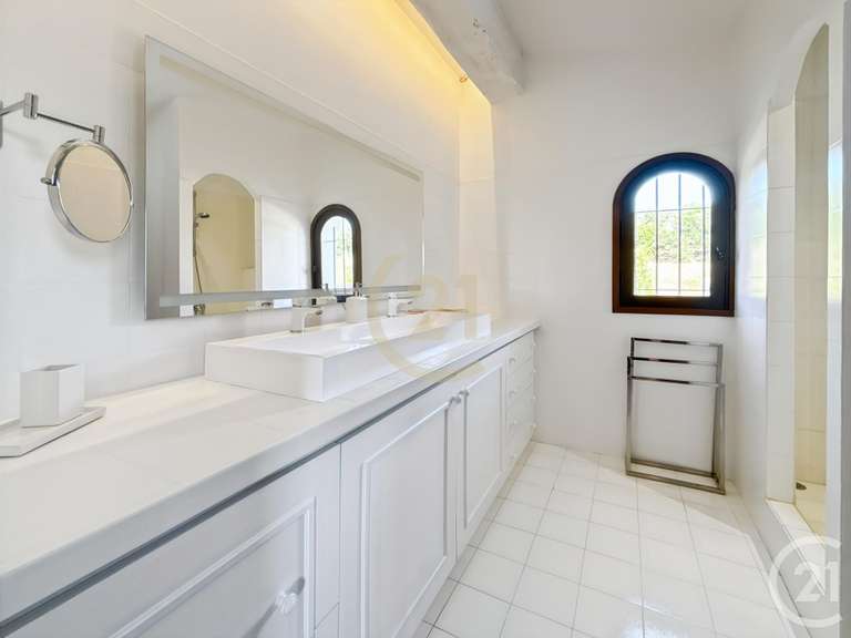 Maison Lumio - 6 chambres - 378m²