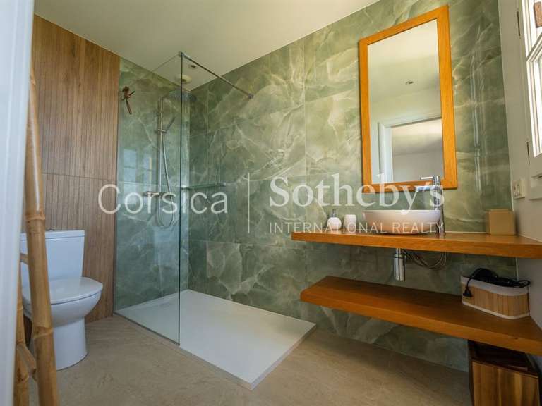 Maison Lumio - 7 chambres - 330m²