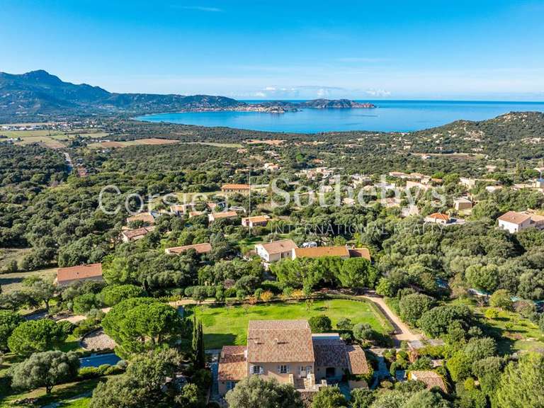 Maison Lumio - 7 chambres - 330m²