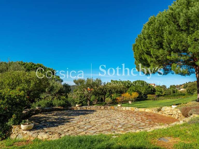 Maison Lumio - 7 chambres - 330m²