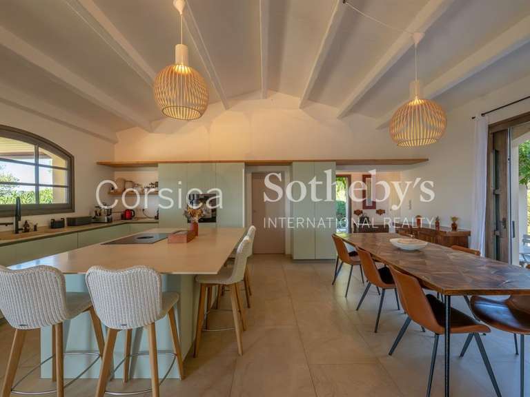 Maison Lumio - 7 chambres - 330m²