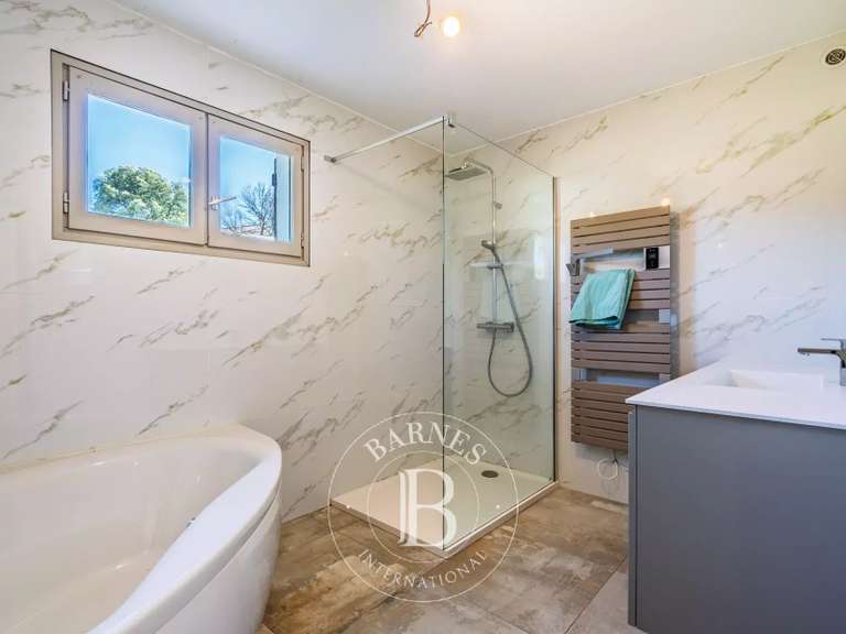 Maison Lumio - 5 chambres - 282m²