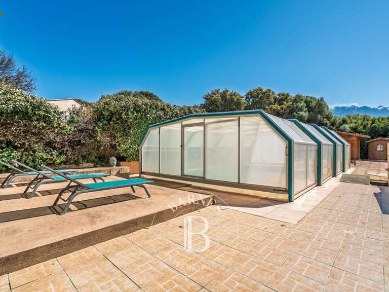 Maison Lumio - 5 chambres - 282m²