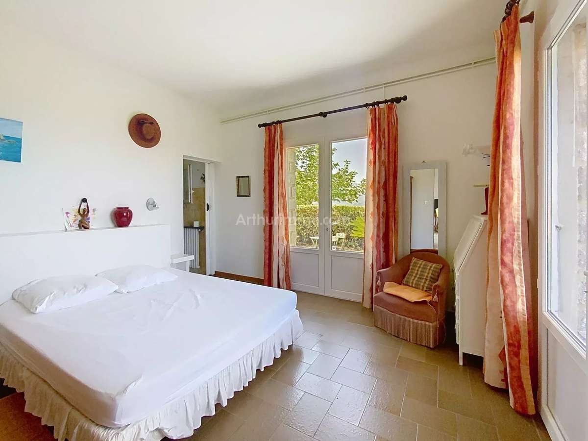 Maison Lumio