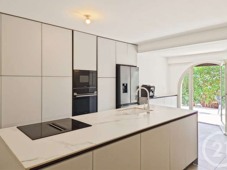 Maison Lumio - 6 chambres - 282m²