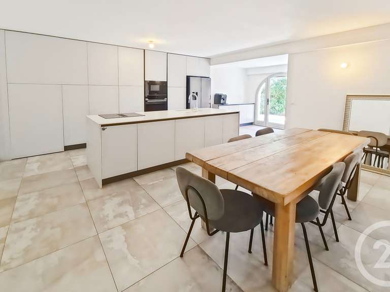 Maison Lumio - 6 chambres - 282m²