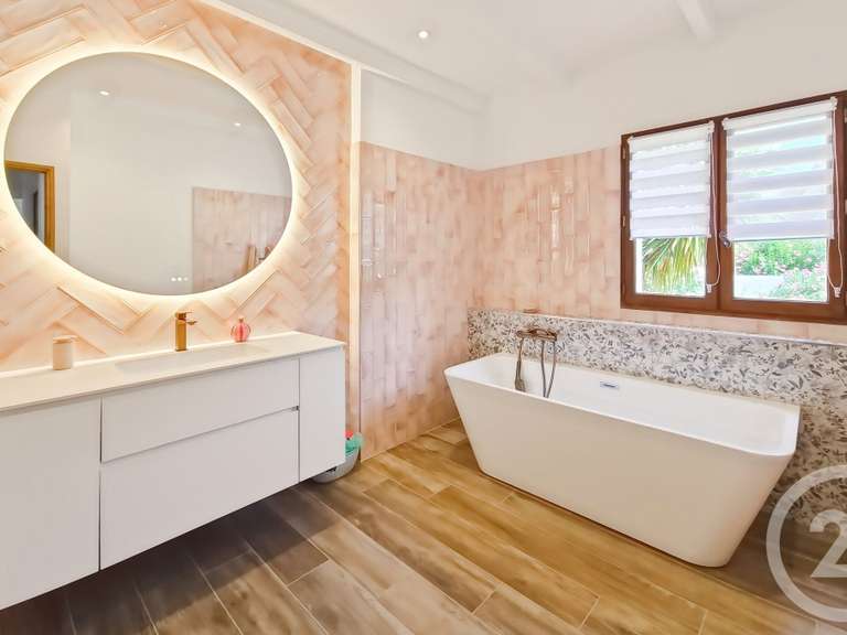 Maison Lumio - 6 chambres - 282m²