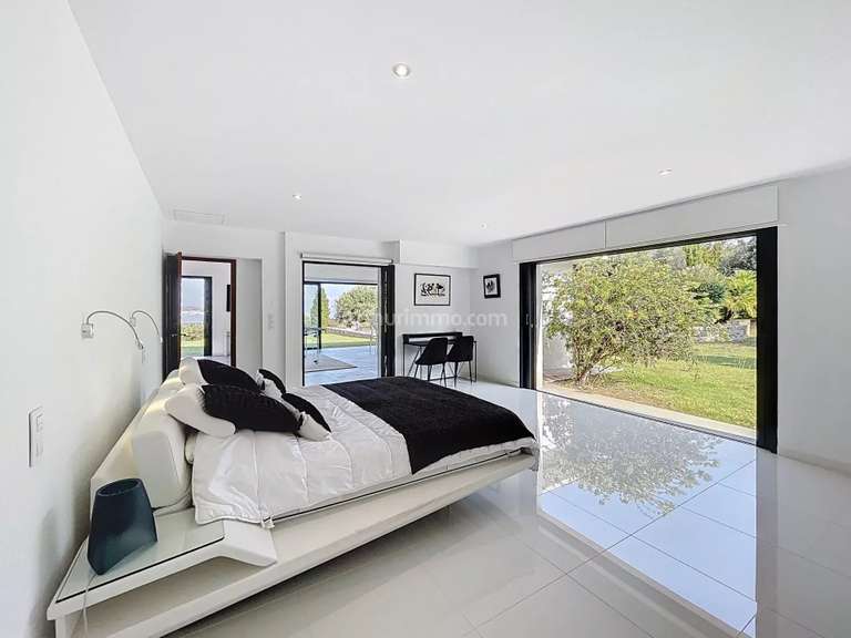 Propriété Lumio - 378m²