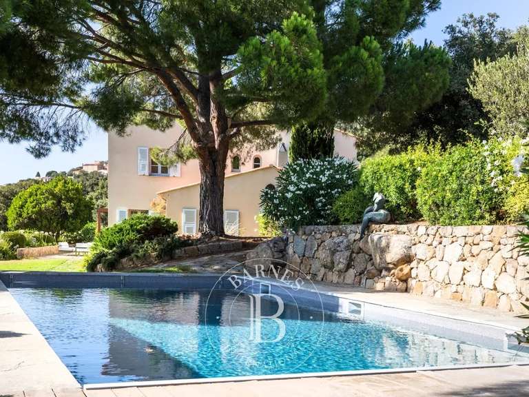 Villa Lumio - 7 chambres - 400m²