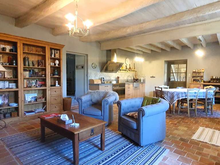 House Lunac - 5 bedrooms - 327m²