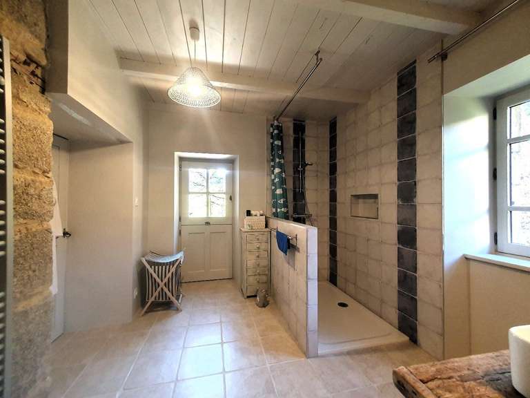 House Lunac - 5 bedrooms - 327m²