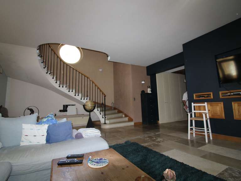 Maison Lunel - 10 chambres - 600m²