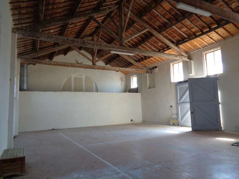 Maison Lunel - 10 chambres - 600m²