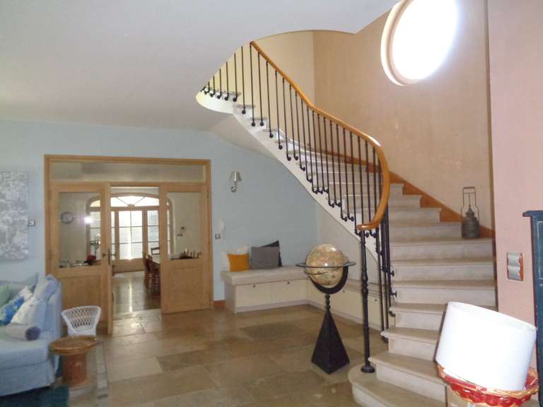 Maison Lunel - 10 chambres - 600m²