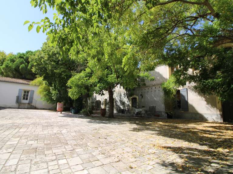 Maison Lunel - 13 chambres - 800m²