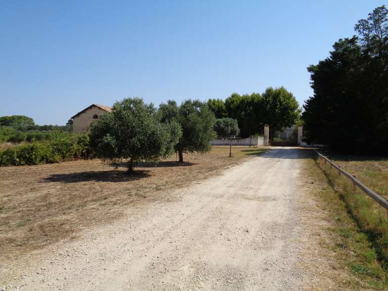 Maison Lunel - 10 chambres - 600m²