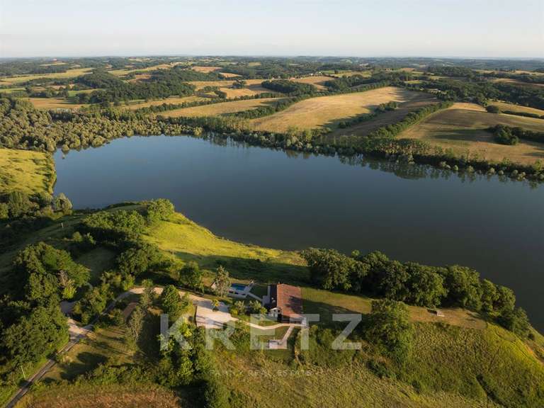 Propriété Lupiac - 6 chambres - 235m²
