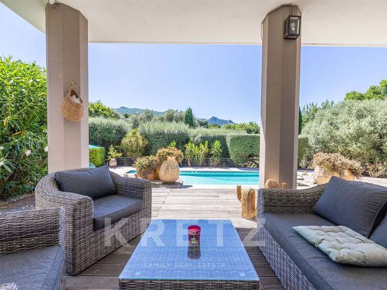 House Luri - 4 bedrooms - 235m²