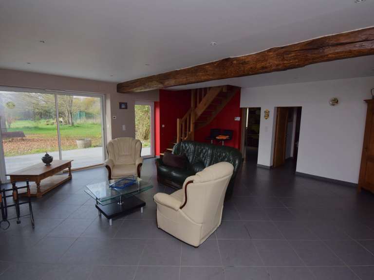Propriété Lusigny - 4 chambres - 150m²