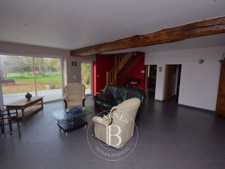 Propriété Lusigny - 4 chambres - 150m²