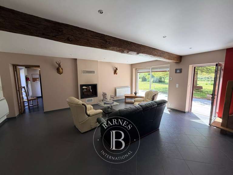 Propriété Lusigny - 4 chambres - 150m²