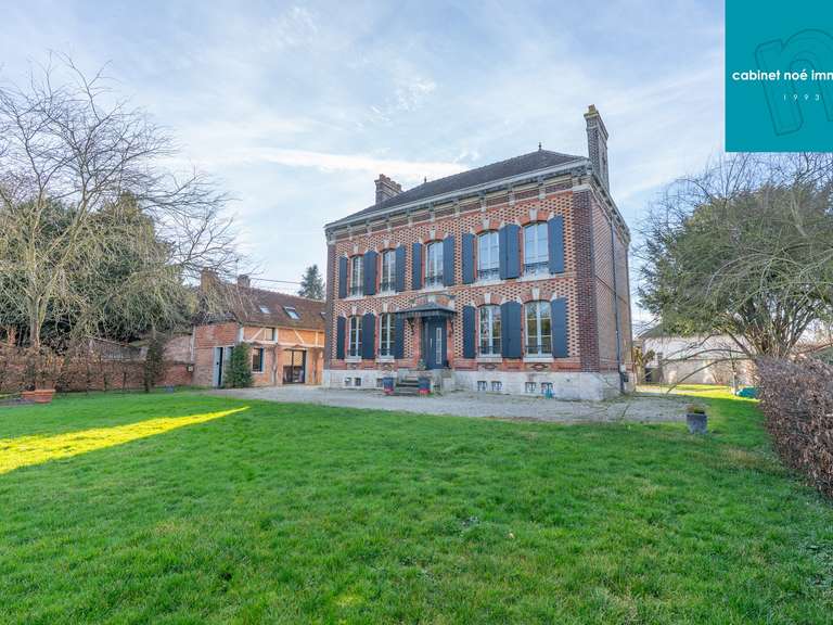 Maison Lusigny-sur-Barse - 4 chambres - 233m²