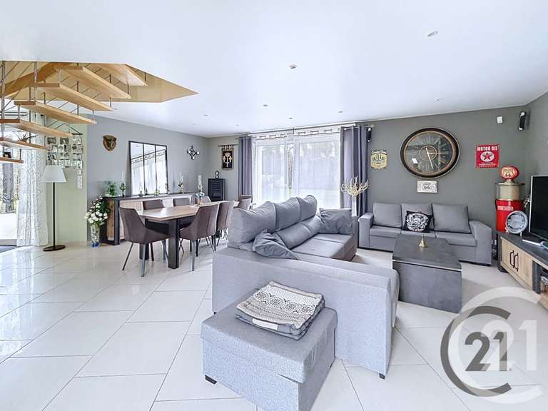 Maison Lusigny-sur-Barse - 5 chambres - 204m²