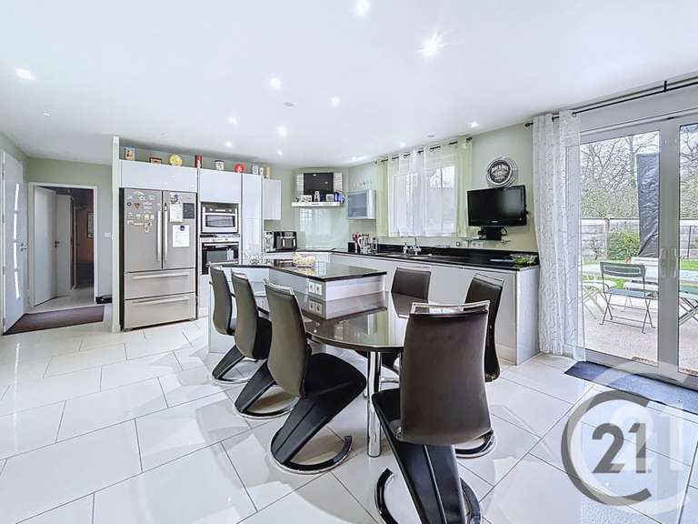Maison Lusigny-sur-Barse - 5 chambres - 204m²
