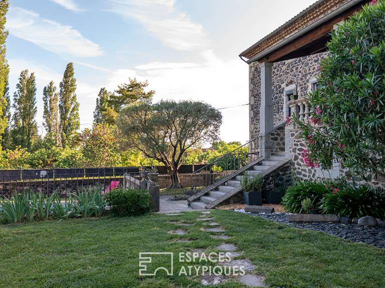 Maison Lussas - 6 chambres - 307m²