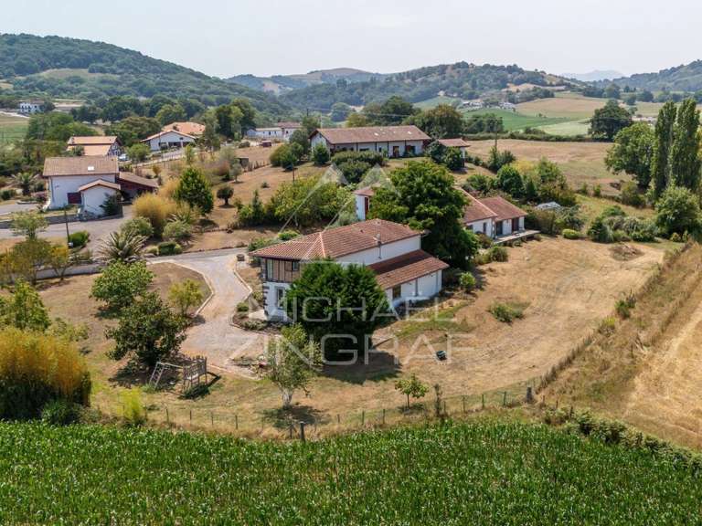 Maison Luxe-Sumberraute - 6 chambres - 423m²
